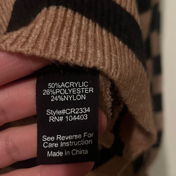 Blu Pepper Tan and Black Checkered Sweater - Picture 5 of 5